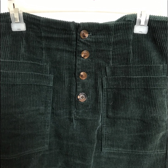 Little skirt 💚 - Picture 9 of 12